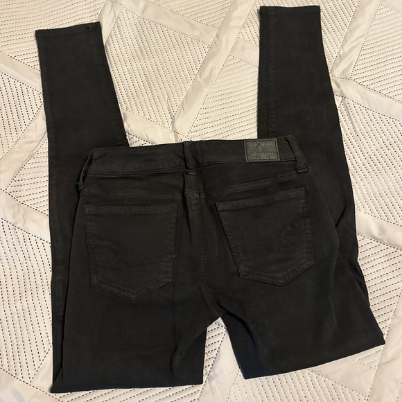 AEO Distressed Black Jeggings - Picture 3 of 4